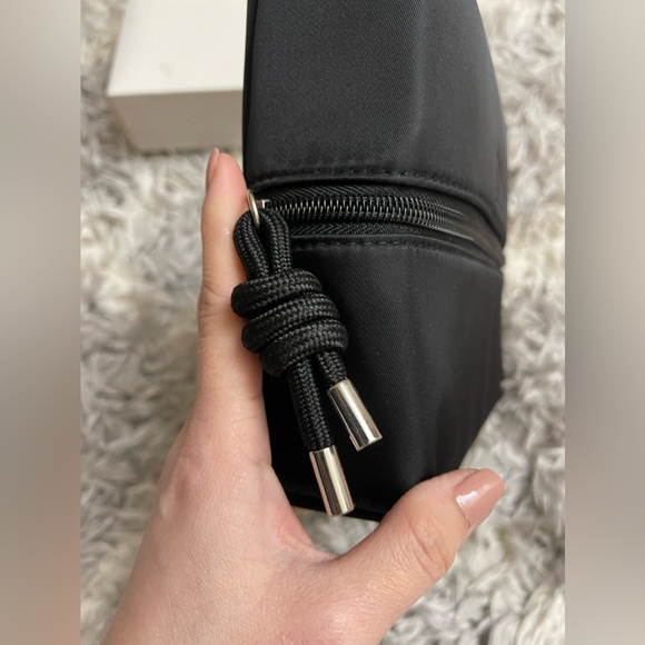 Dior Pouch - Picture 6 of 11